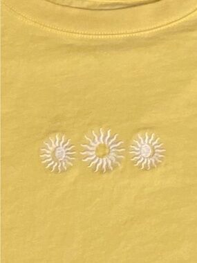 Hollister Yellow Short Sleeve Tee with White Sun Icons